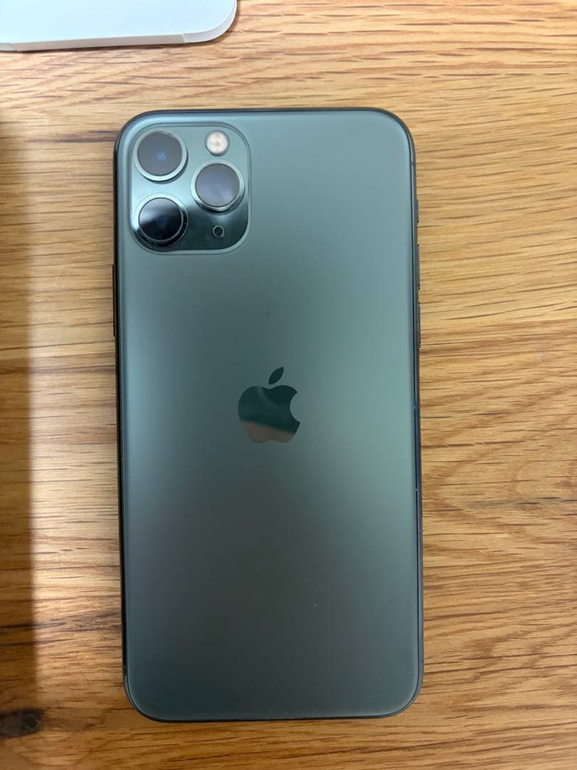Apple iPhone 11 Pro 64GBミッドナイトグリーン