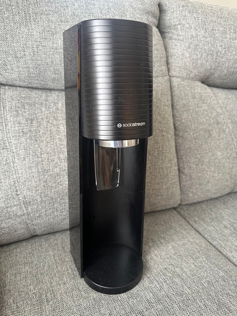 sodastream 炭酸水メーカー ガスシリンダー付き