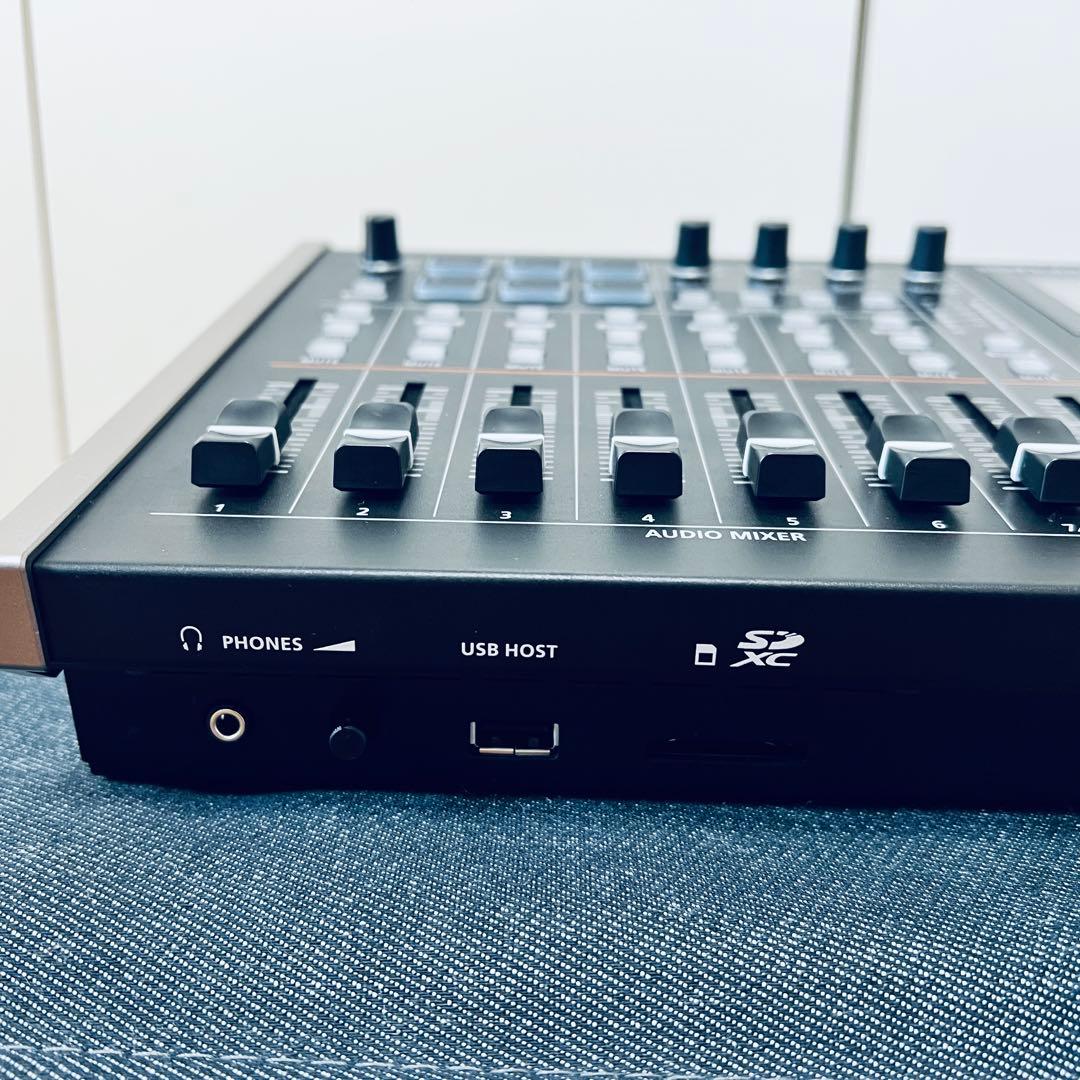 【美品】Roland VR-6HD ダイレクトストリーミングAVミキサー