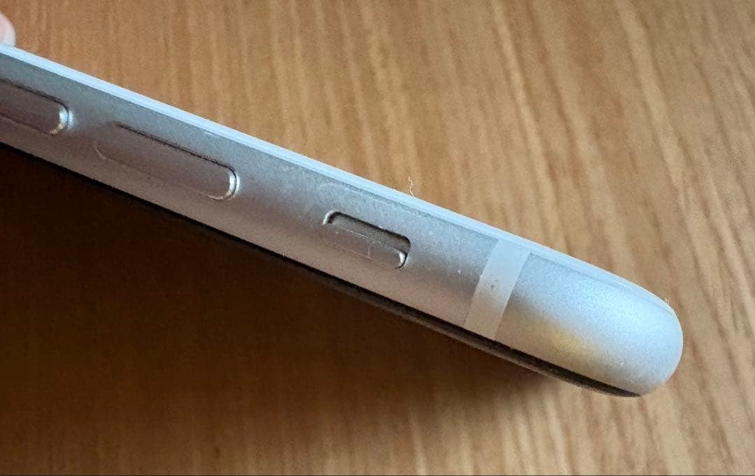 Apple iPhoneSE 128GBホワイトmhgu3j/a SIMフリー