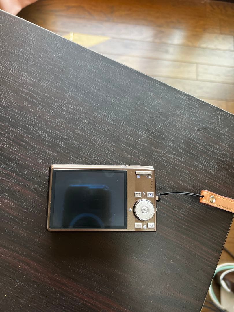 Nikon COOLPIX S700 コンパクトデジタルカメラ