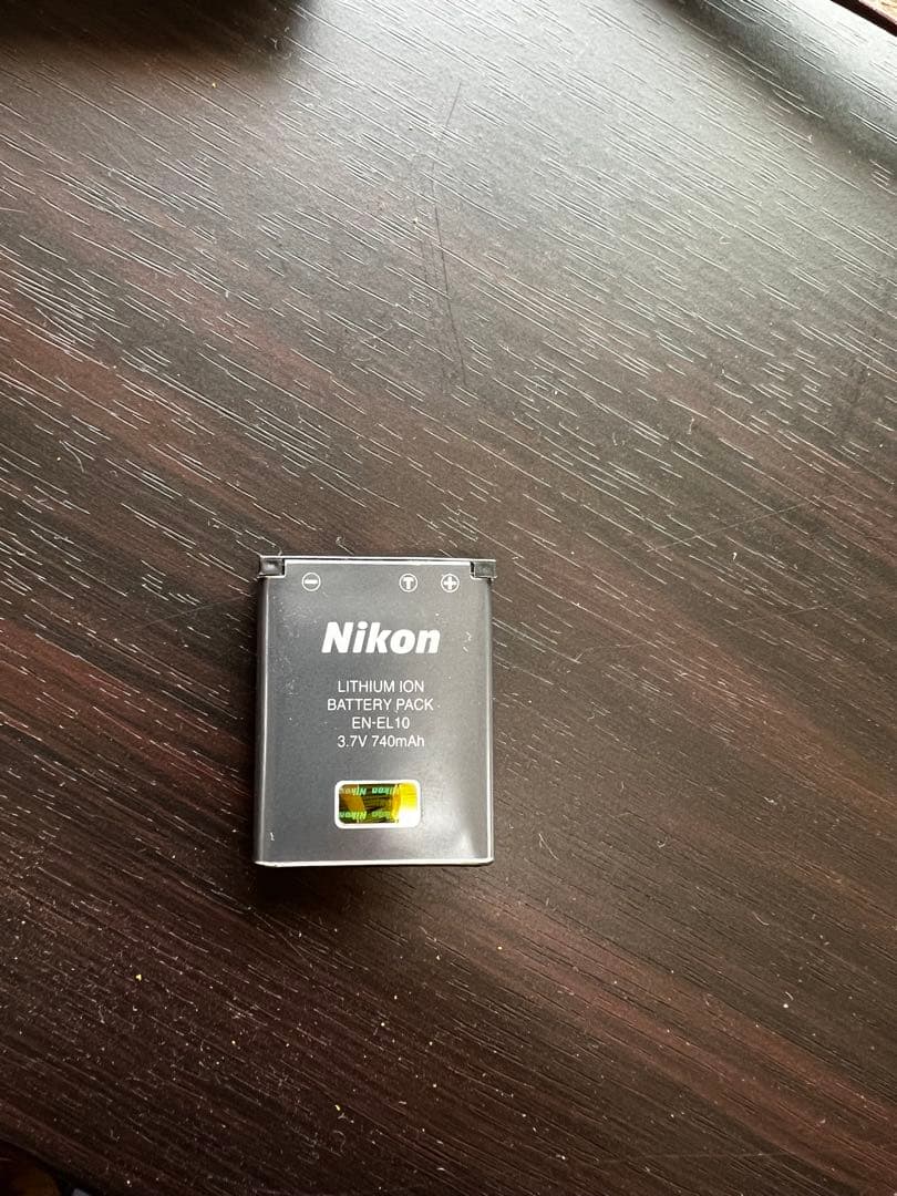 Nikon COOLPIX S700 コンパクトデジタルカメラ