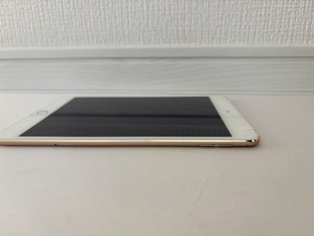 iPad Mini 第4世代 16GB Wi-Fi SIMフリー