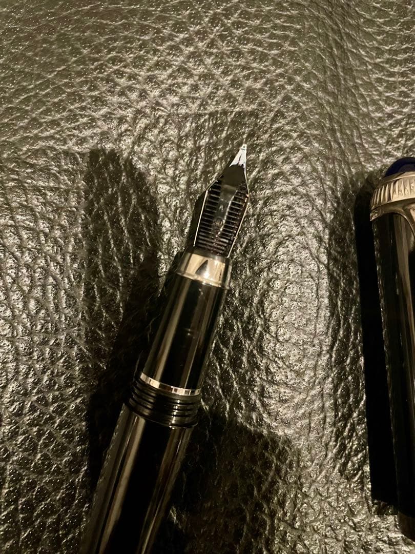 カルティエ 万年筆 ブラック シルバー ブルー上品デザイン　コレクター