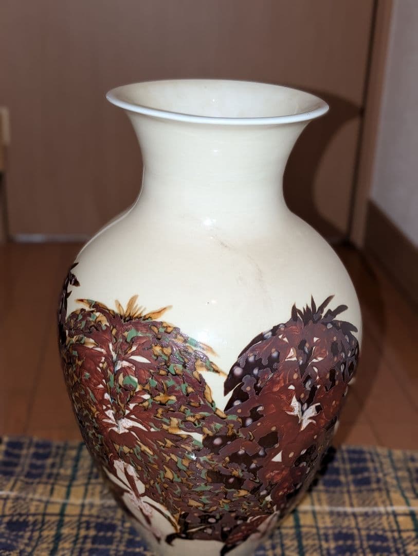 琥山花瓶陶器 花瓶 花と葉の模様 約46cm