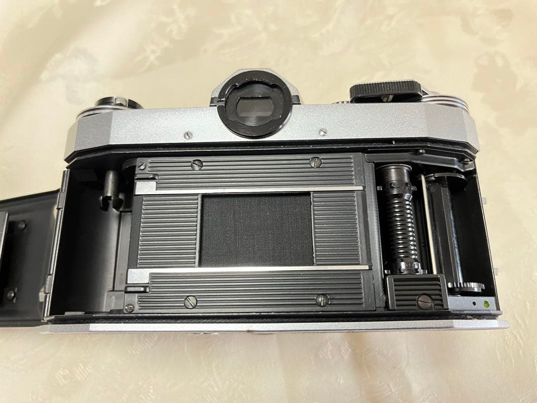フィルムカメラ PRAKTICA PL NOVA1/ CARL ZEISS TESSAR 50