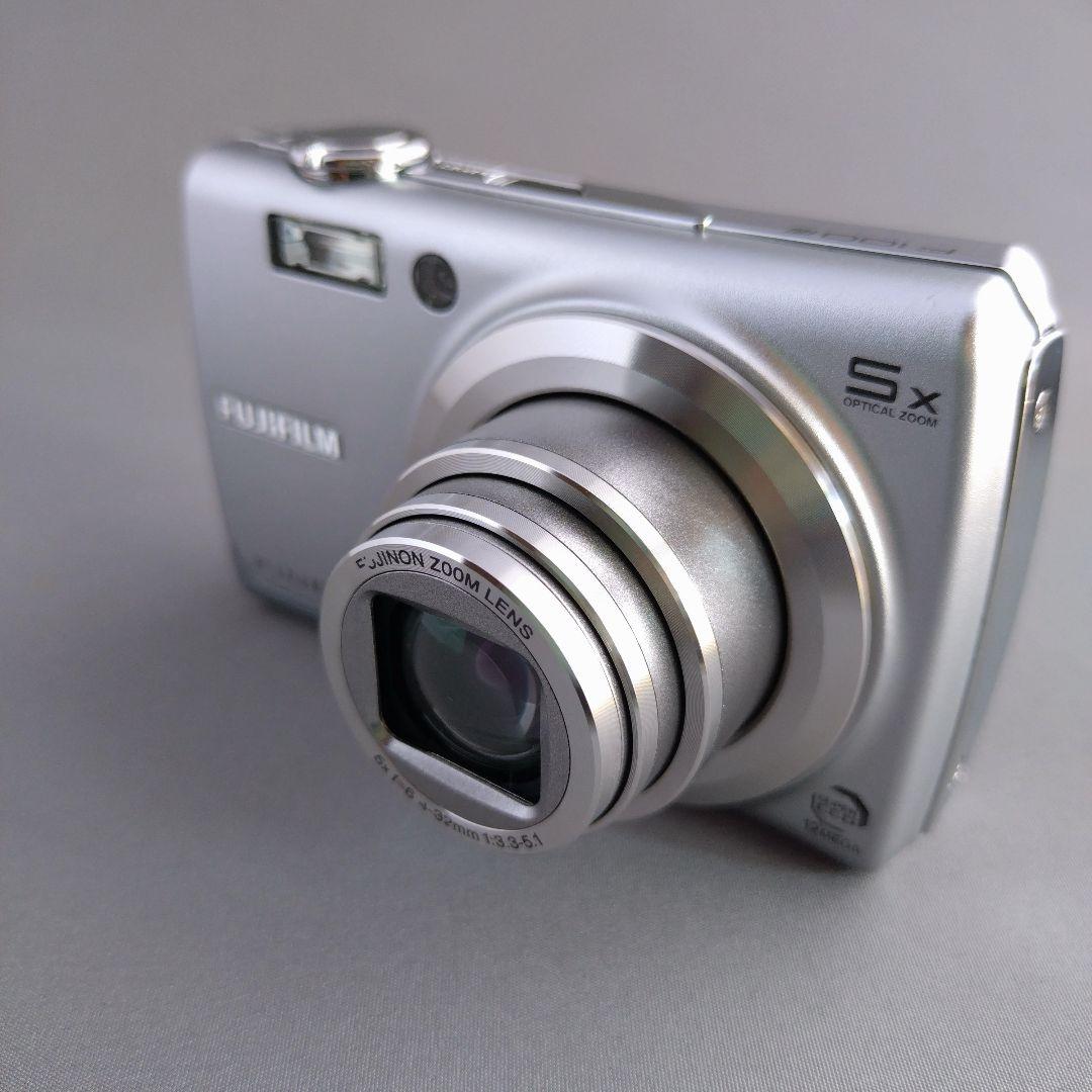 【美品】FUJIFILM FinePix F100fd