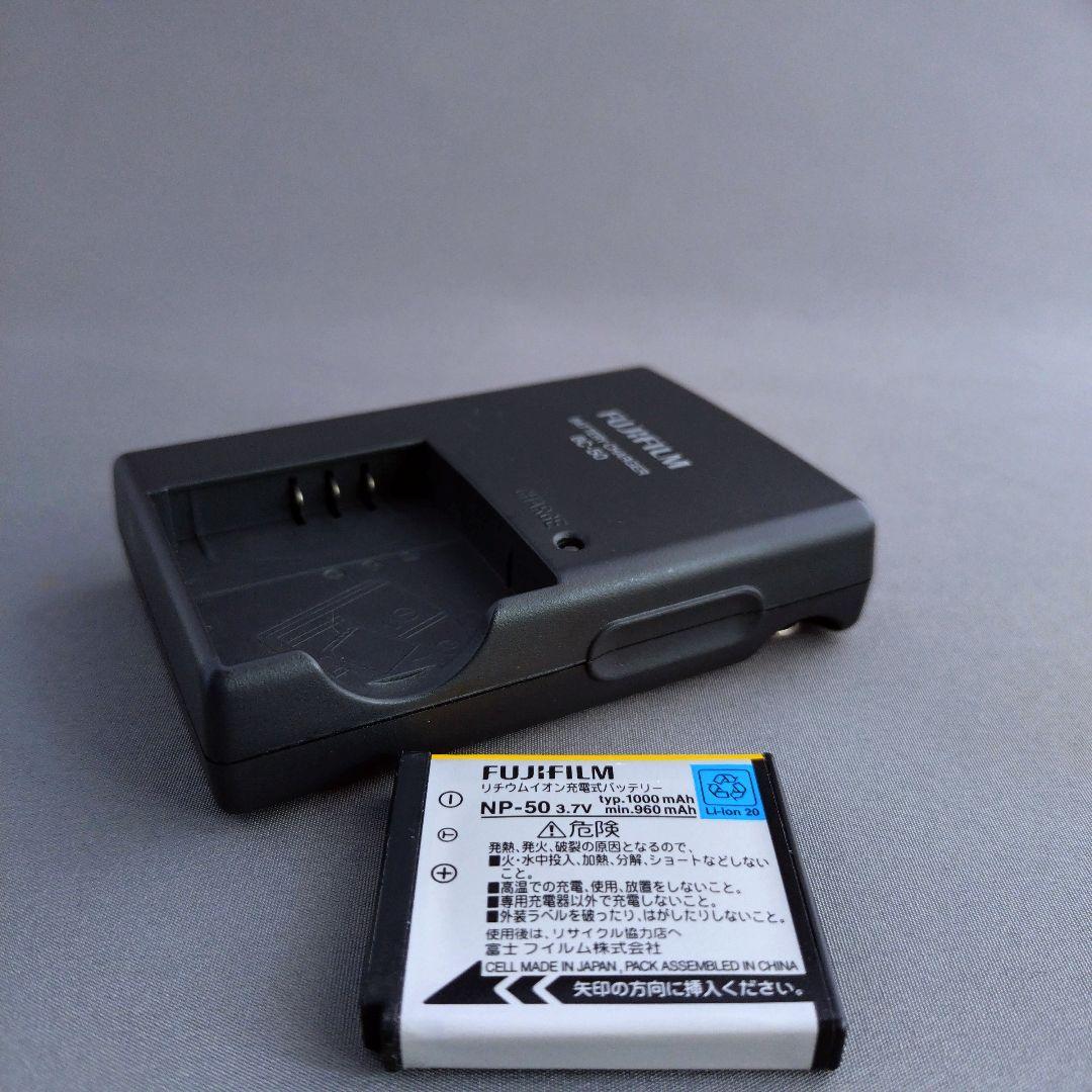 【美品】FUJIFILM FinePix F100fd