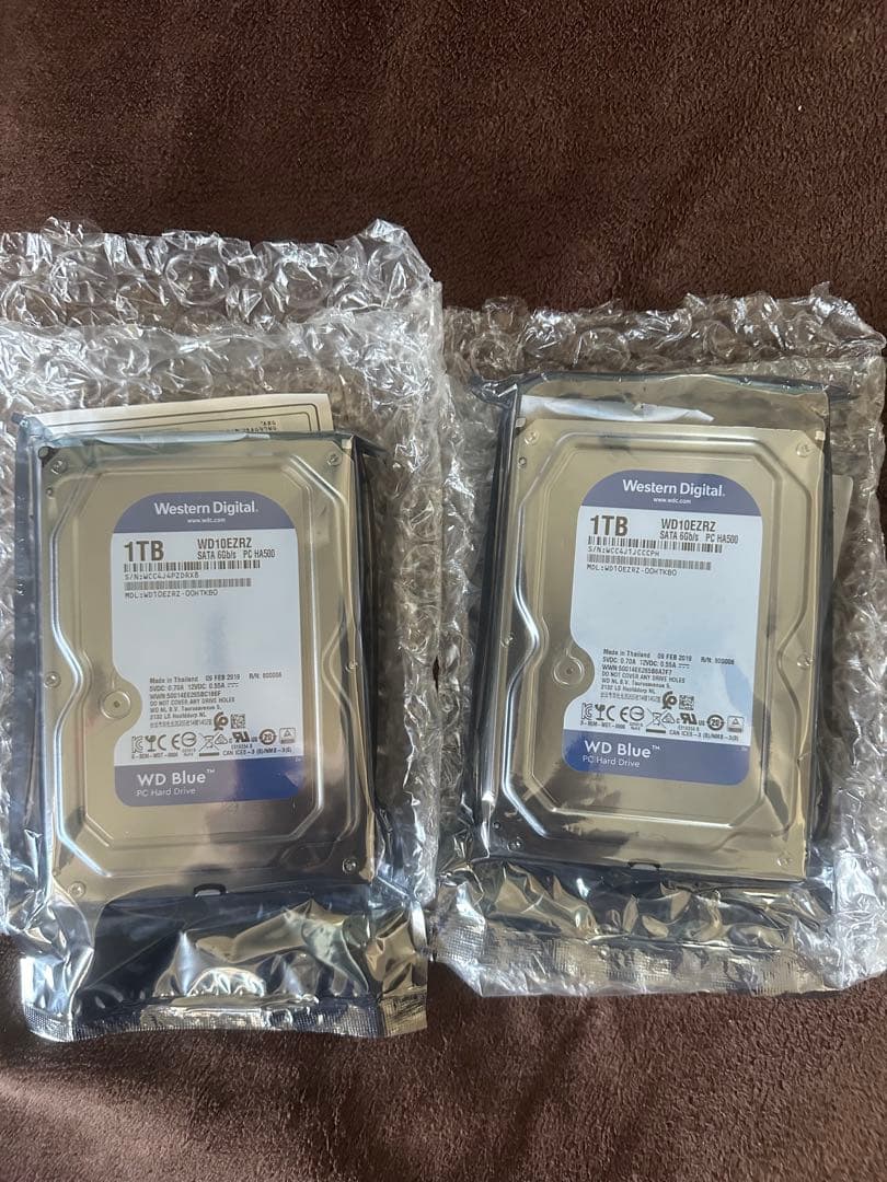 【新品未使用】ウェスタンデジタル WD HDD 1TB 3.5インチ　2つセット