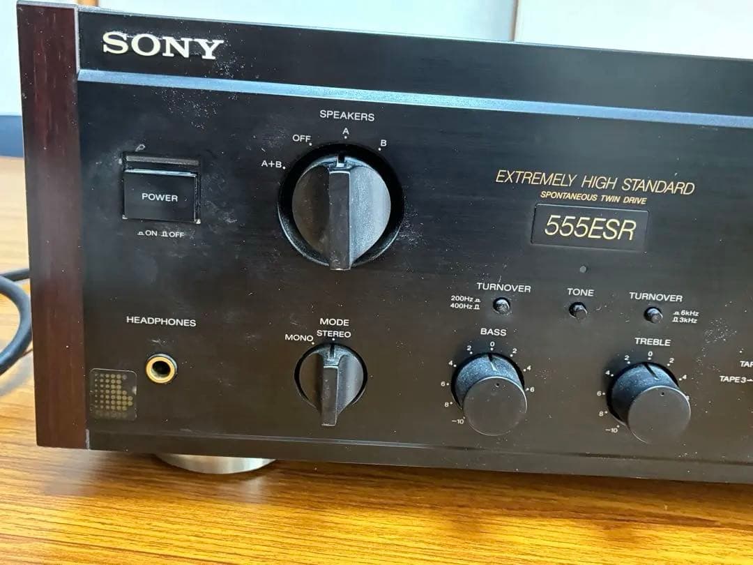 北*カ様 SONY 555ESR プリメインアンプ