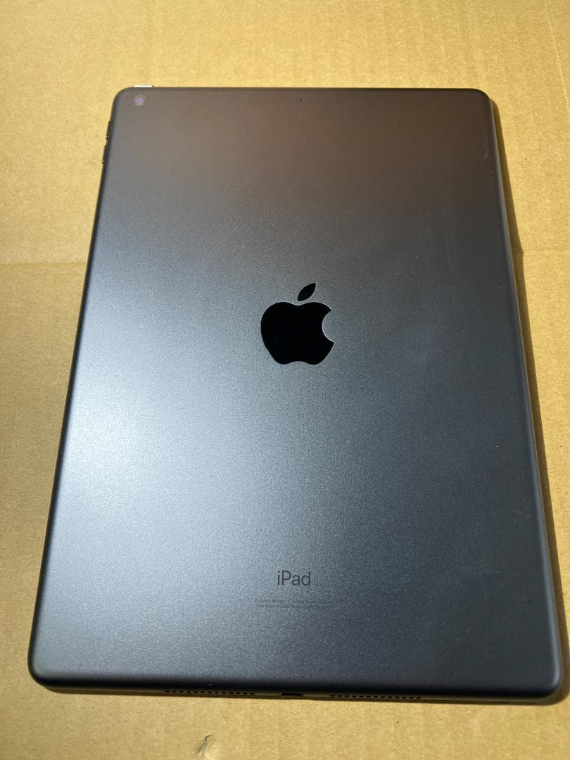 【ip-9】ショップ展示品 iPad 第8世代 32GB