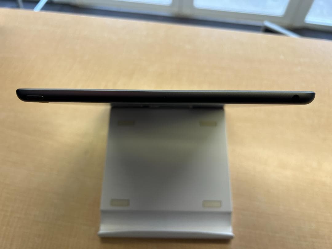 【ip-9】ショップ展示品 iPad 第8世代 32GB
