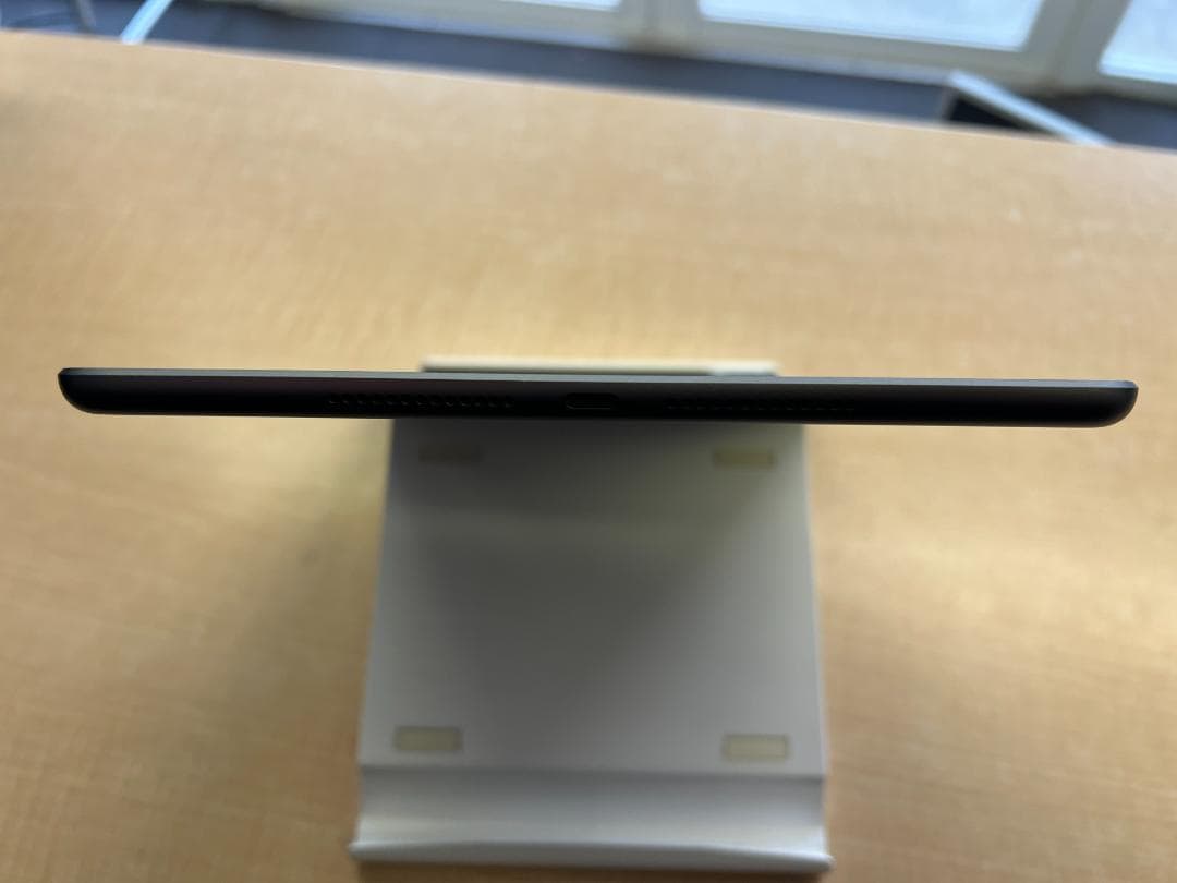 【ip-9】ショップ展示品 iPad 第8世代 32GB