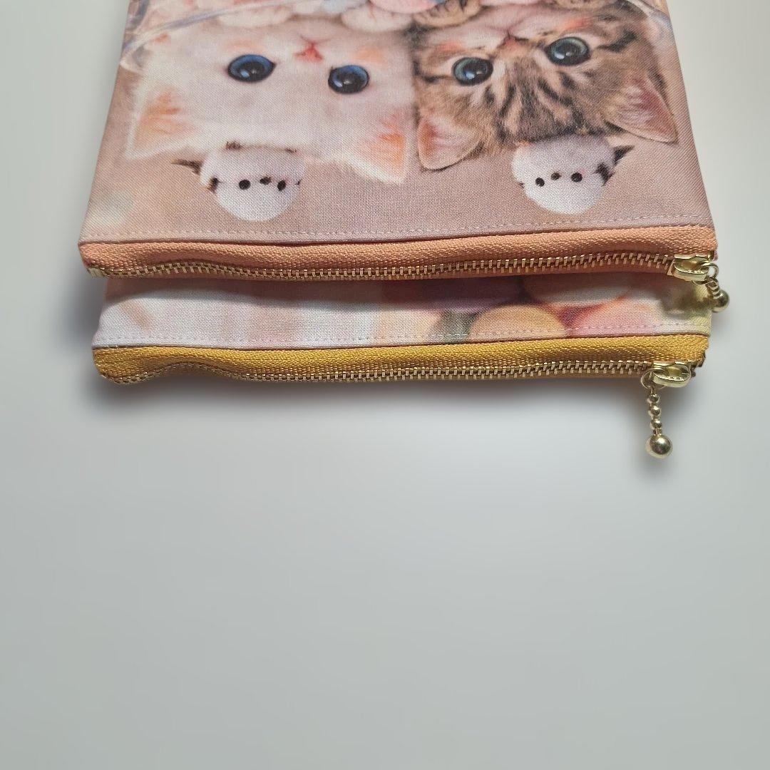 激レアねこパネル生地　ハンドメイド　フラットポーチ
