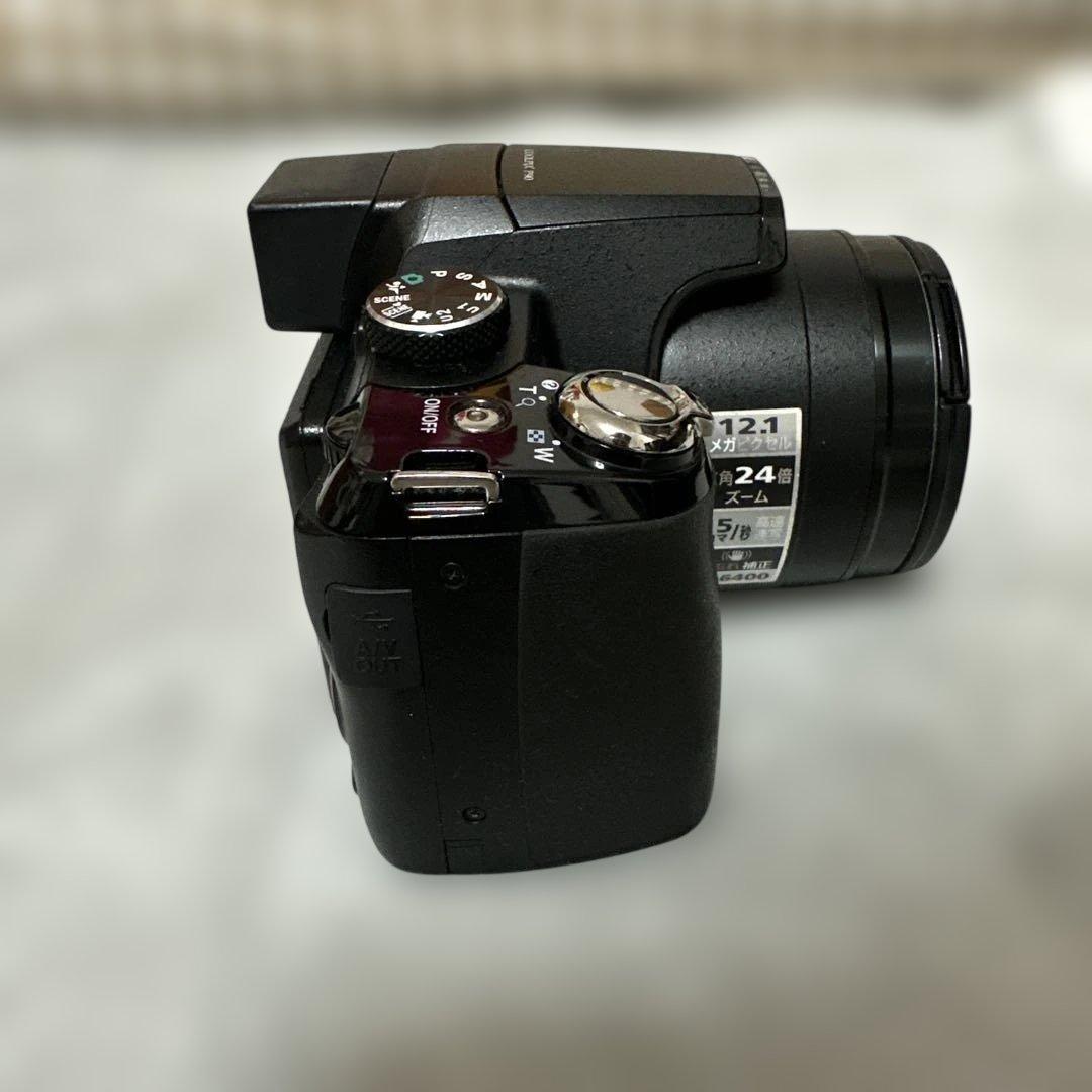 Nikon Coolpix P90 デジタルカメラ (バッテリー・充電器付き)