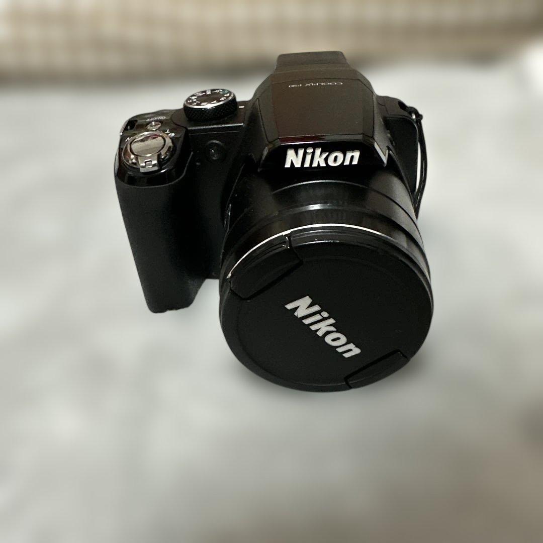 Nikon Coolpix P90 デジタルカメラ (バッテリー・充電器付き)