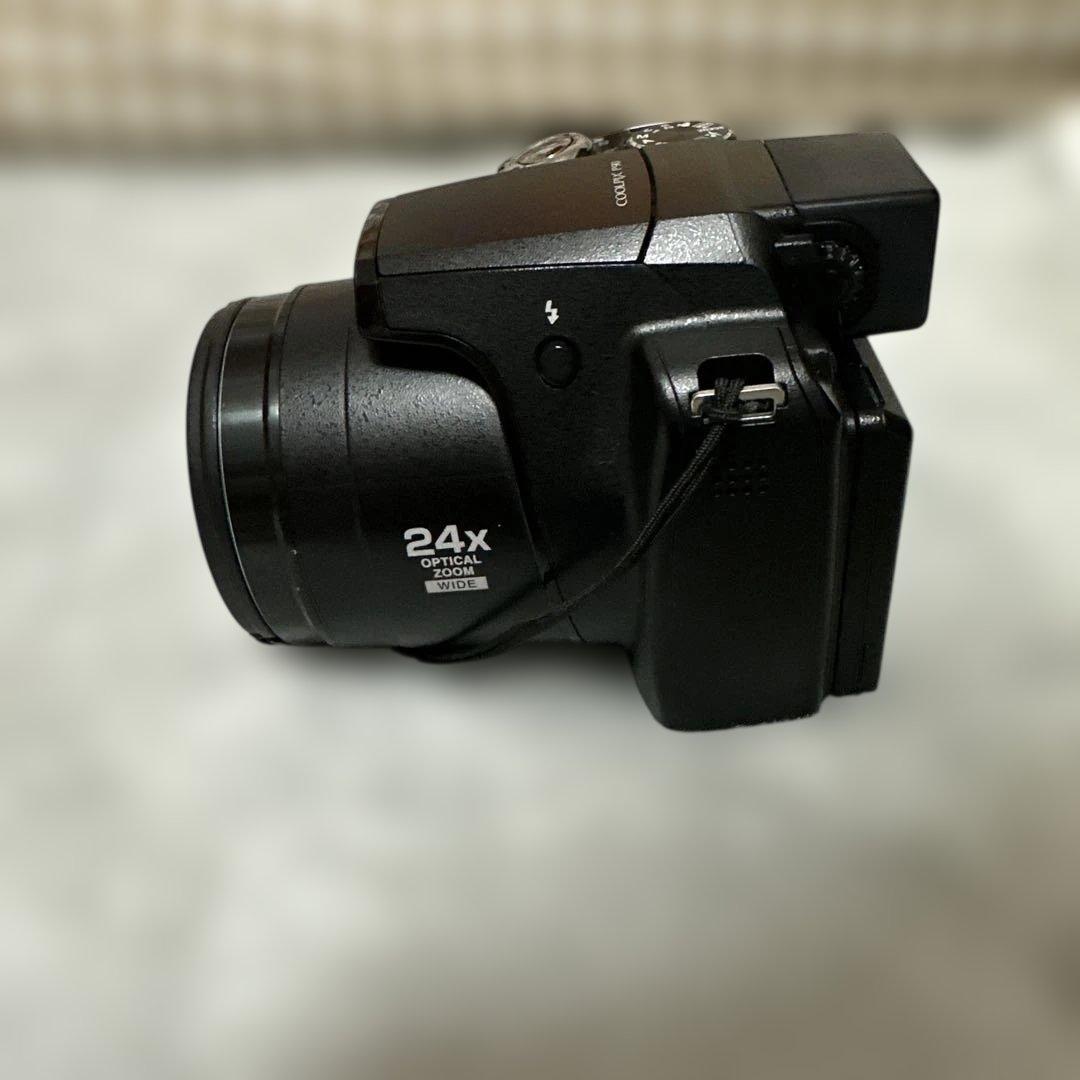 Nikon Coolpix P90 デジタルカメラ (バッテリー・充電器付き)
