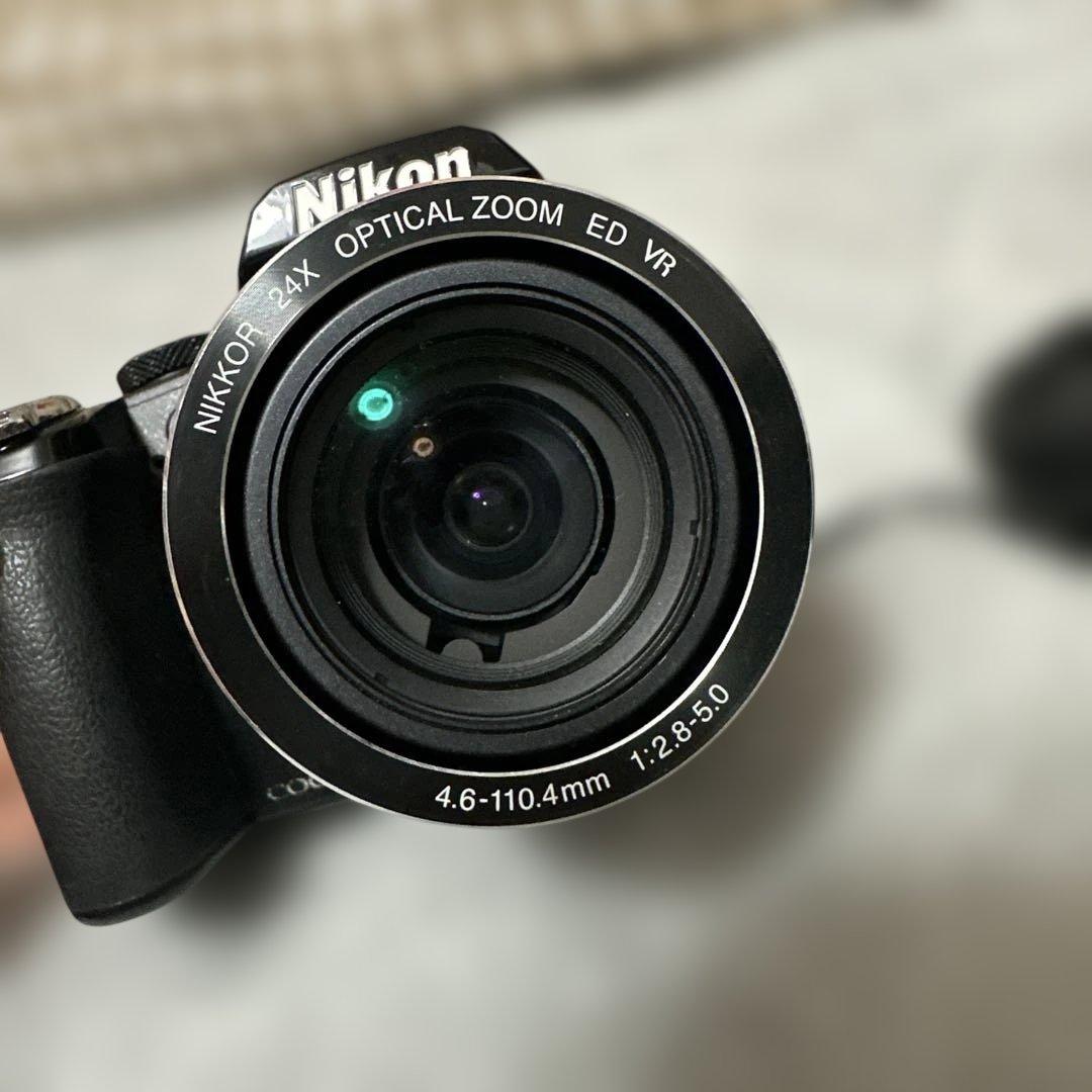 Nikon Coolpix P90 デジタルカメラ (バッテリー・充電器付き)