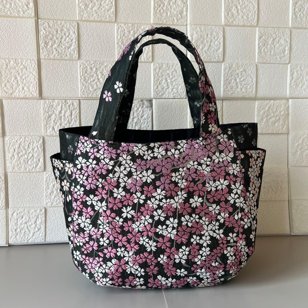 【正絹　チューリップバッグ】高級　さが美　枝垂れ桜　上代38万の帯より　刺繍