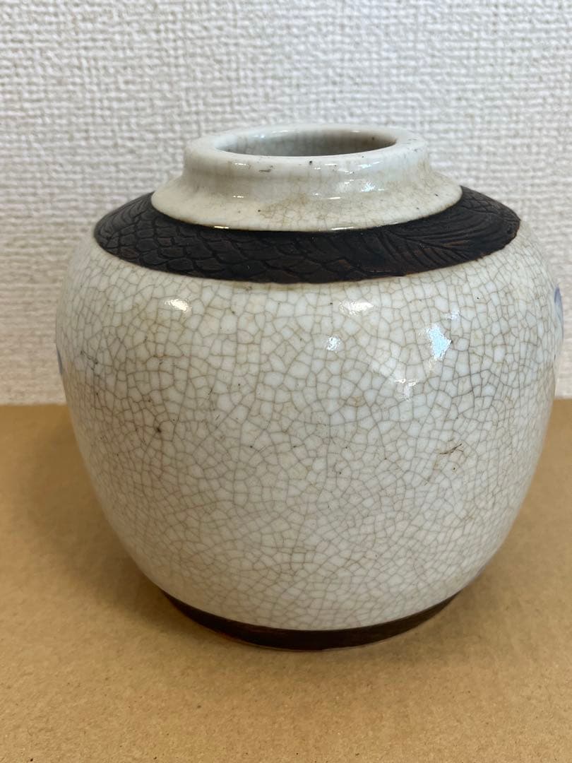 中国古美術 清朝期青花 康熙年製 銘 桃人物図 小壺時代物