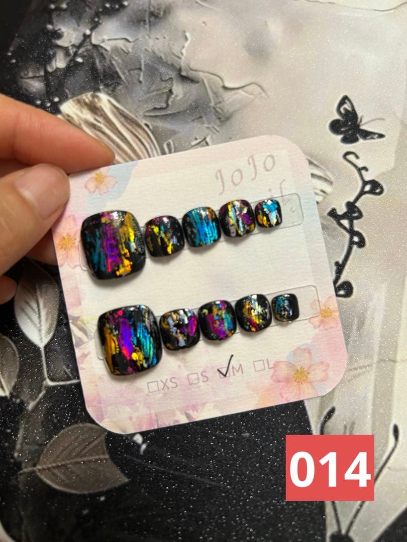 KUROハンドメイドネイルチップフット用Mサイズ4点とキッズMサイズ3点