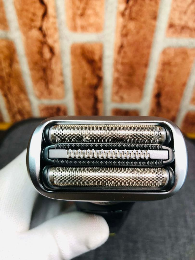 【サンプル、未使用品】ブラウン シリーズ7 72-N1500s電気シェーバー