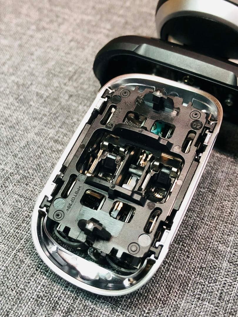 【サンプル、未使用品】ブラウン シリーズ7 72-N1500s電気シェーバー