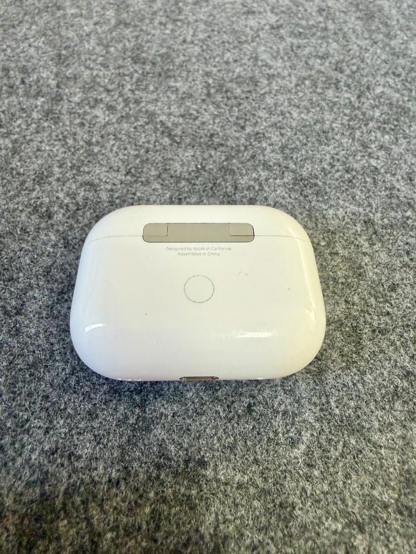 AirPods Pro 第2世代 充電ケースのみ A2700 Lightning