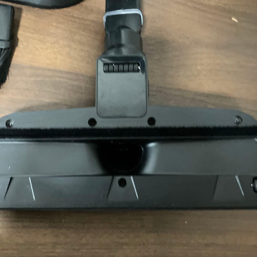 インビクタスワン 掃除機　INV-102BLK コードレススティッククリーナー