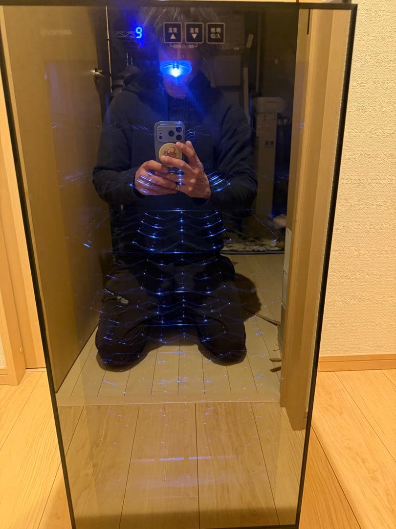 IRIS OHYAMAワインセラー PWC-781P-Bデジタル温度表示付き