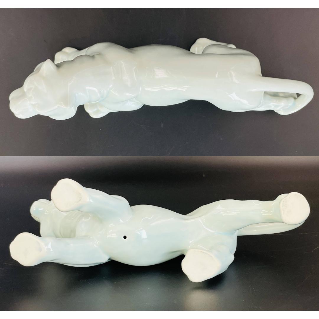 縁起物 干支 寅 虎 置物 斎藤二郎 作 白磁 共箱付 陶器 R8SA104