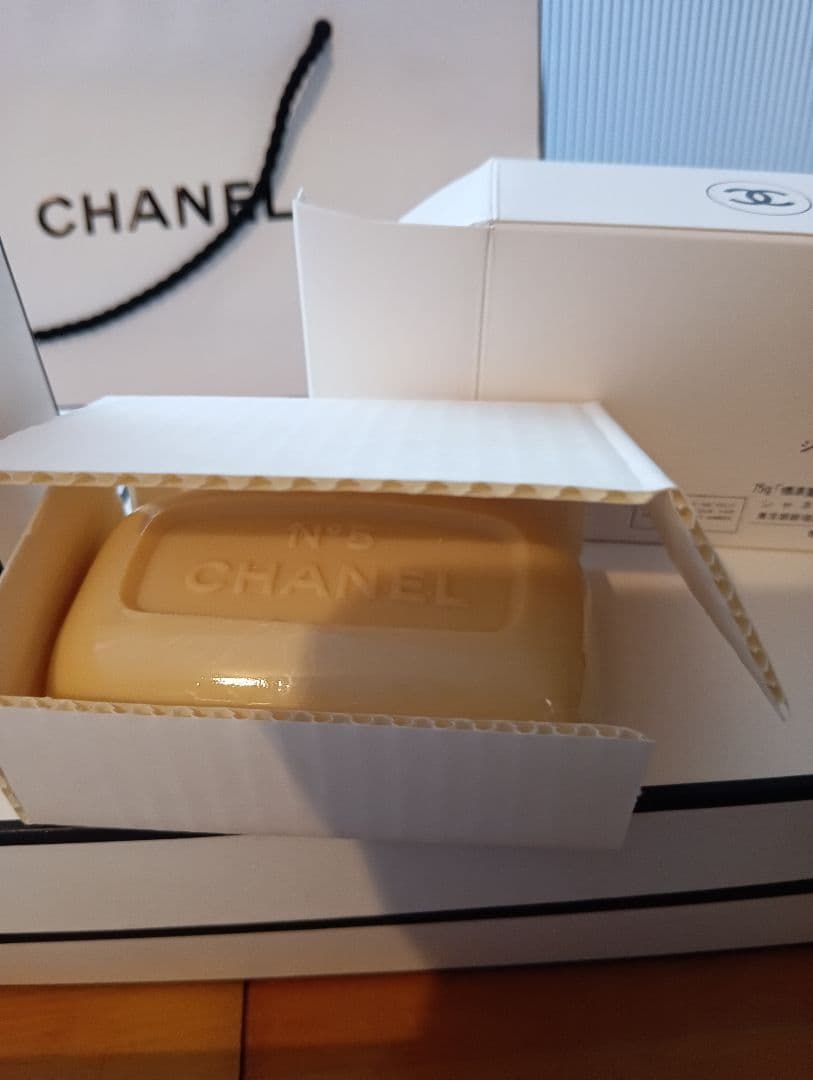 CHANEL　香水№５、№19　石けん№５　セット
