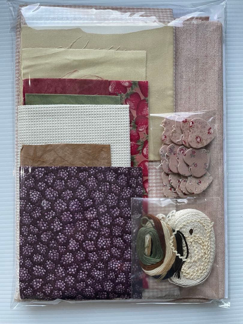 片山あゆ子コレクション　テーブルマット (製作途中品)