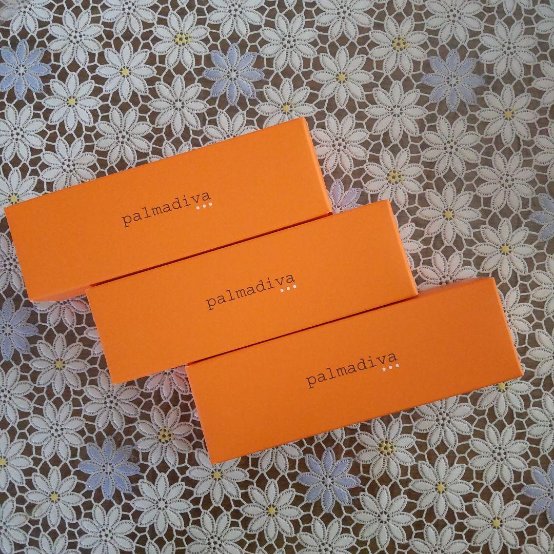 palmadiva ESSENCE GORGEOUS UV 30g×3本