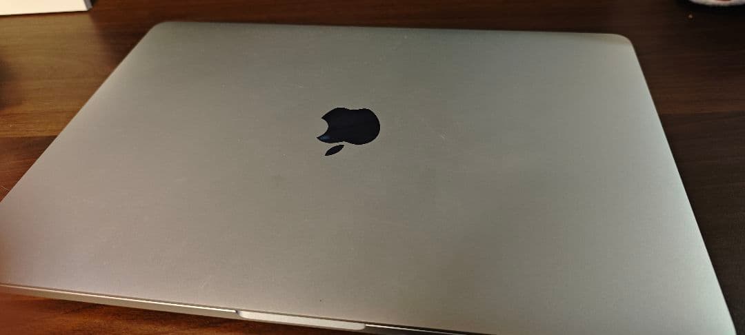 「本体・充電器のみ」Macbook Pro 2022(13インチ/256GB)