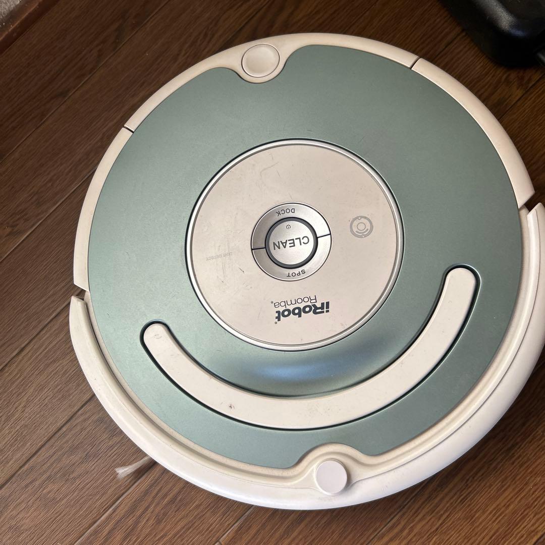 iRobot Roomba 本体と充電器(ジャンク品)