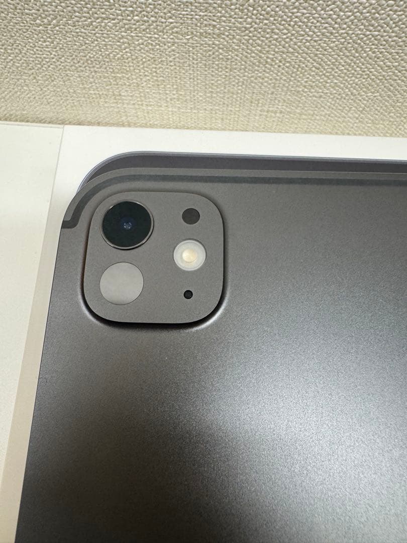 iPad Pro4 256GB ほぼ未使用超美品！最新！充放電回数3回のみ！