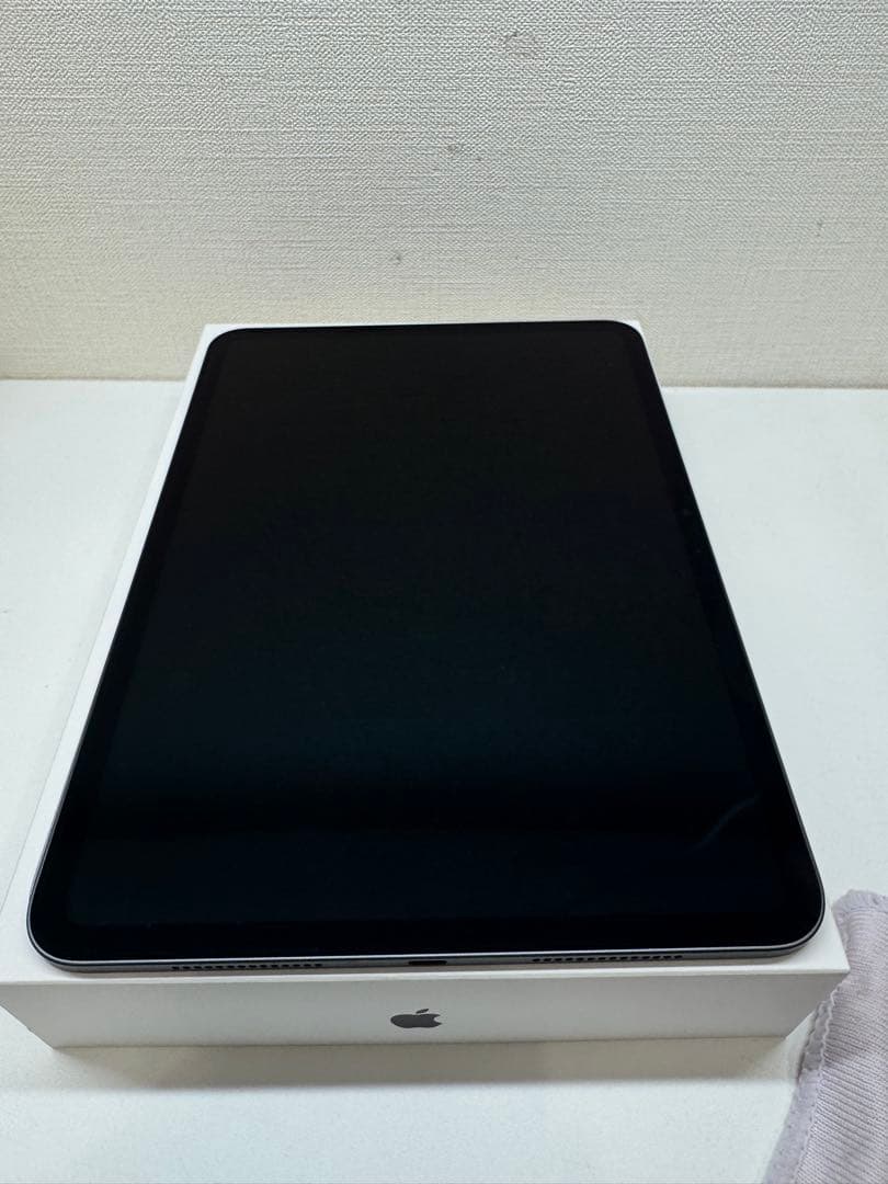 iPad Pro4 256GB ほぼ未使用超美品！最新！充放電回数3回のみ！