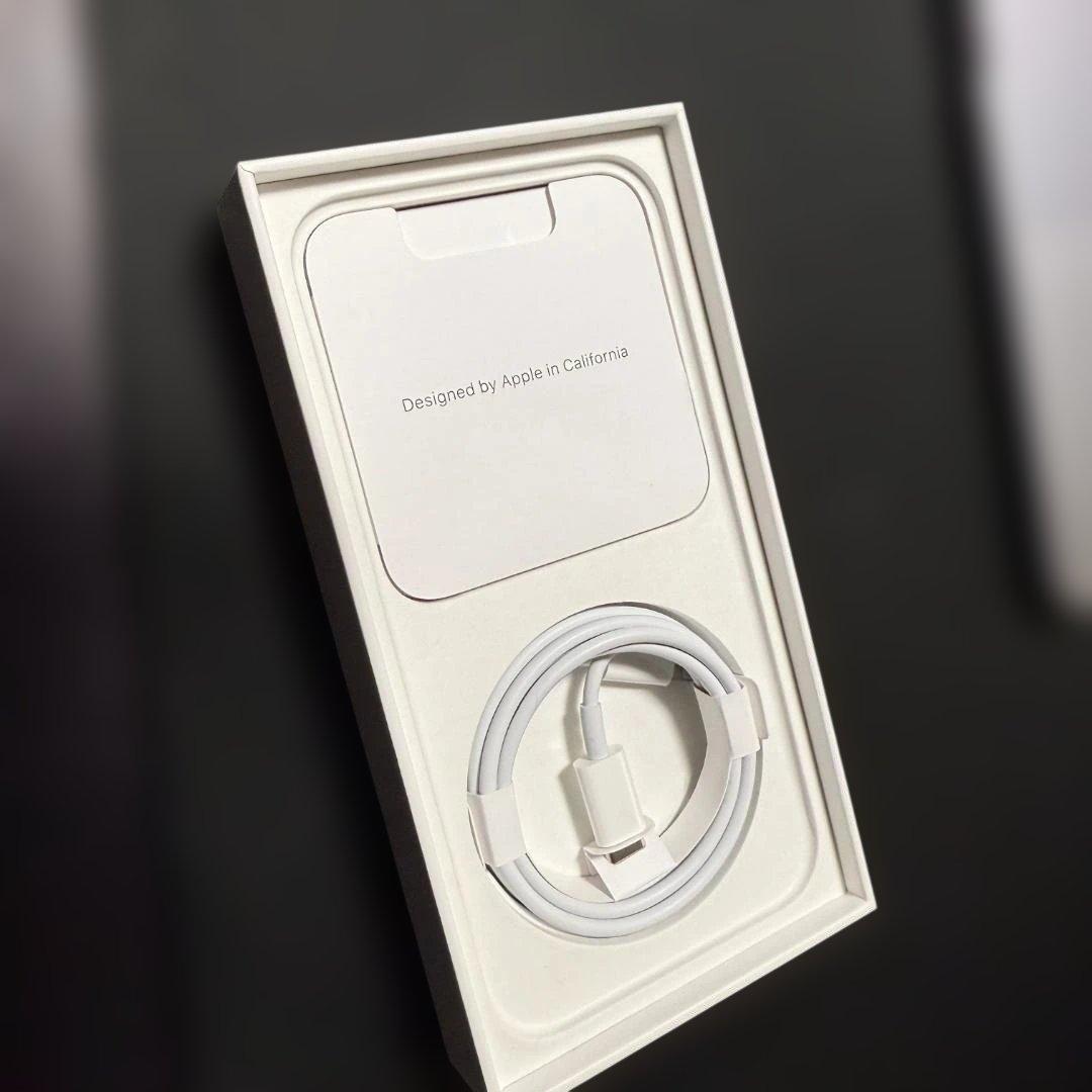 iPhone 13 256GB SIMフリー 箱付き