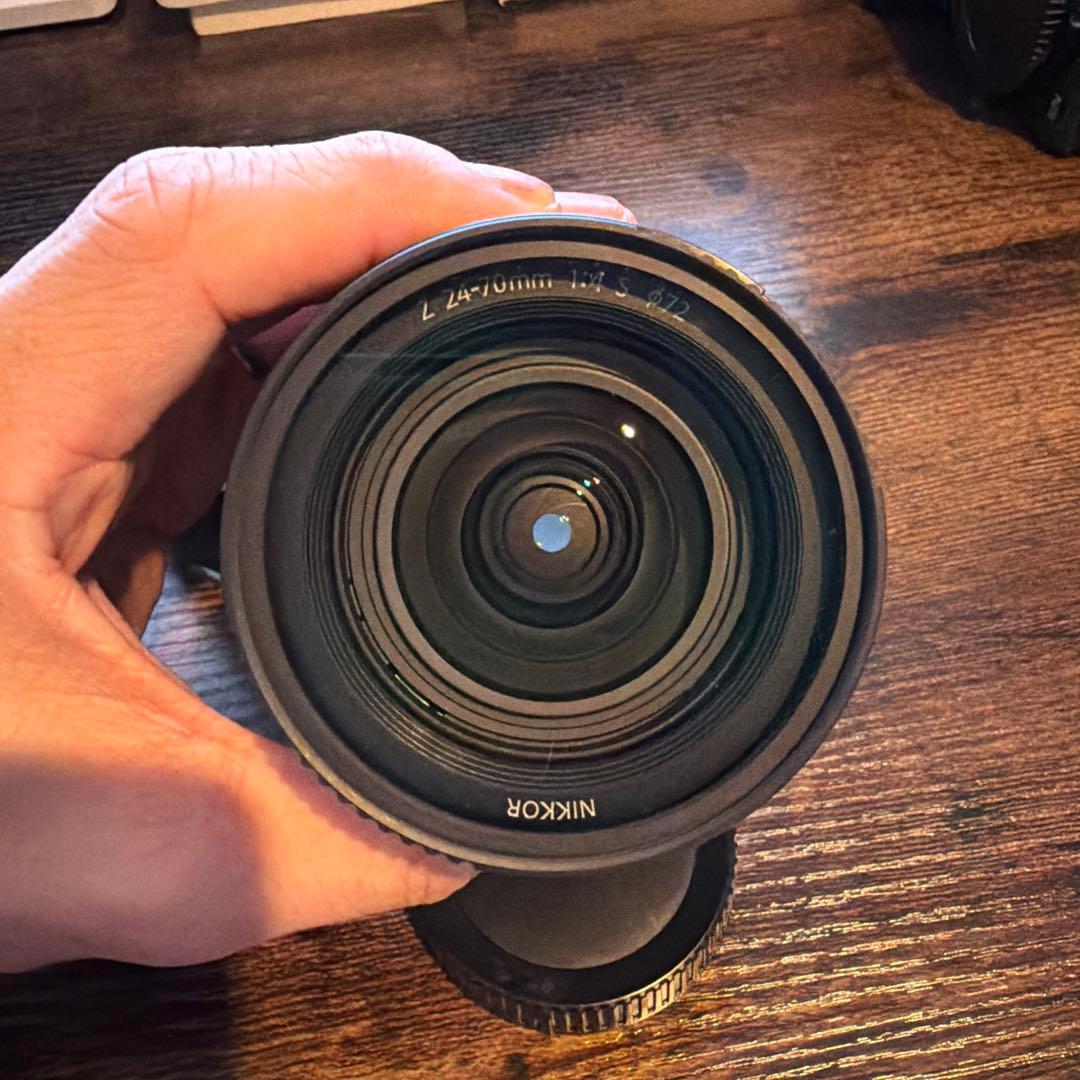 Nikon Z24-70 f4 zマウント