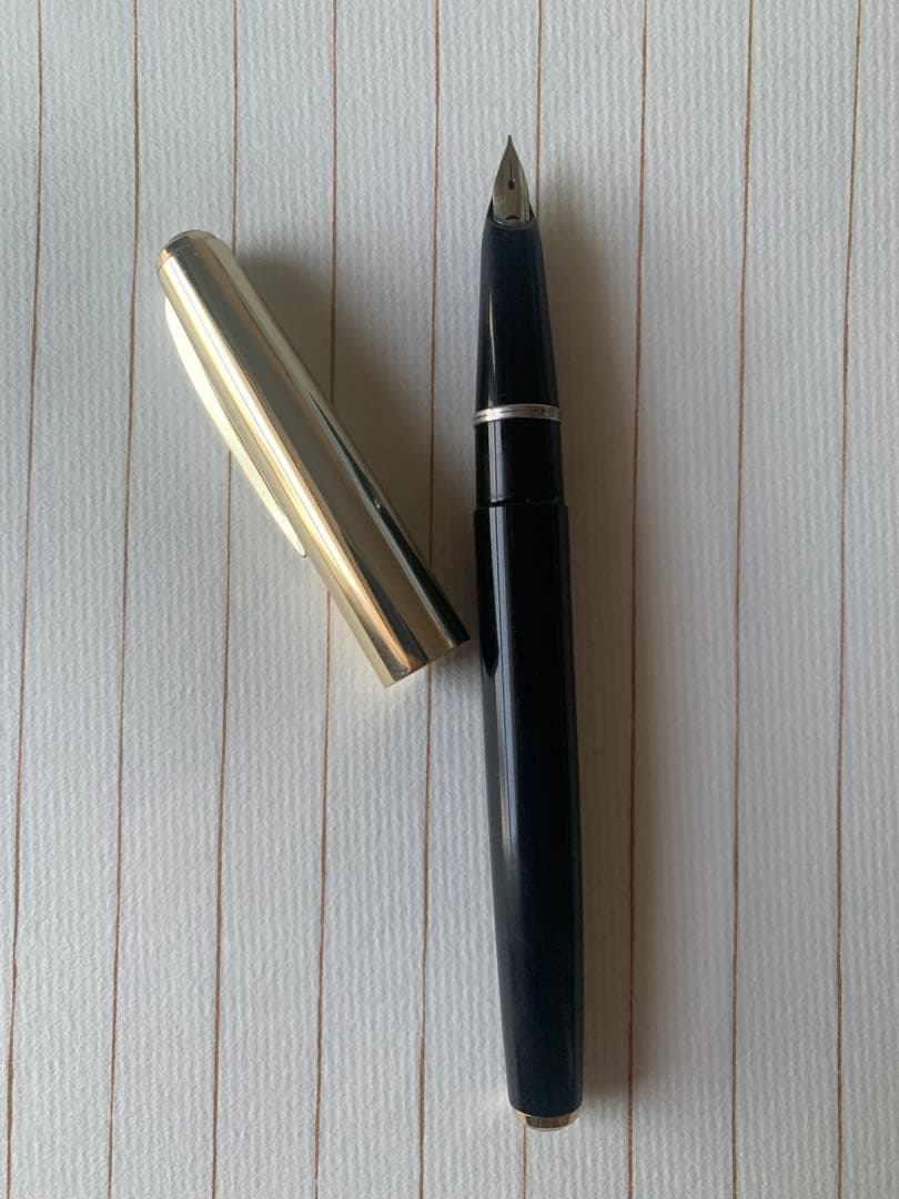 パイロット 14K ペン先万年筆 ＆ プラチナ 18K ペン先万年筆