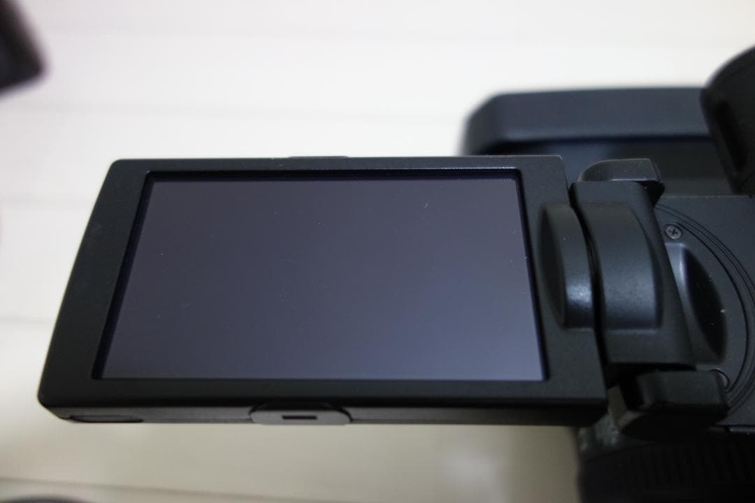 業務用 4K DCI/UHD デジタルビデオカメラ PXW-Z100 SONY