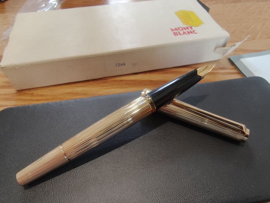 値下げ！MONTBLANC モンブラン 万年筆 750刻印 ケース付