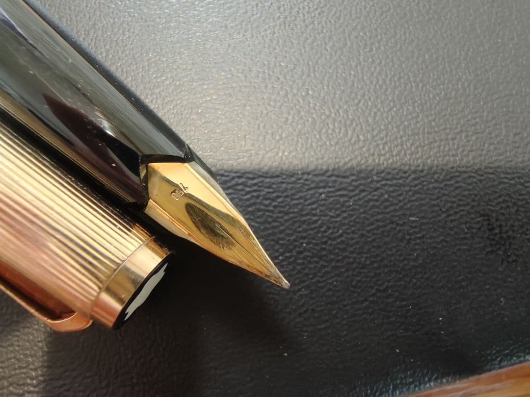 値下げ！MONTBLANC モンブラン 万年筆 750刻印 ケース付