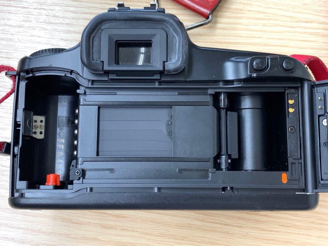 CANON EOS 1000QD 一眼レフ　フィルムカメラ