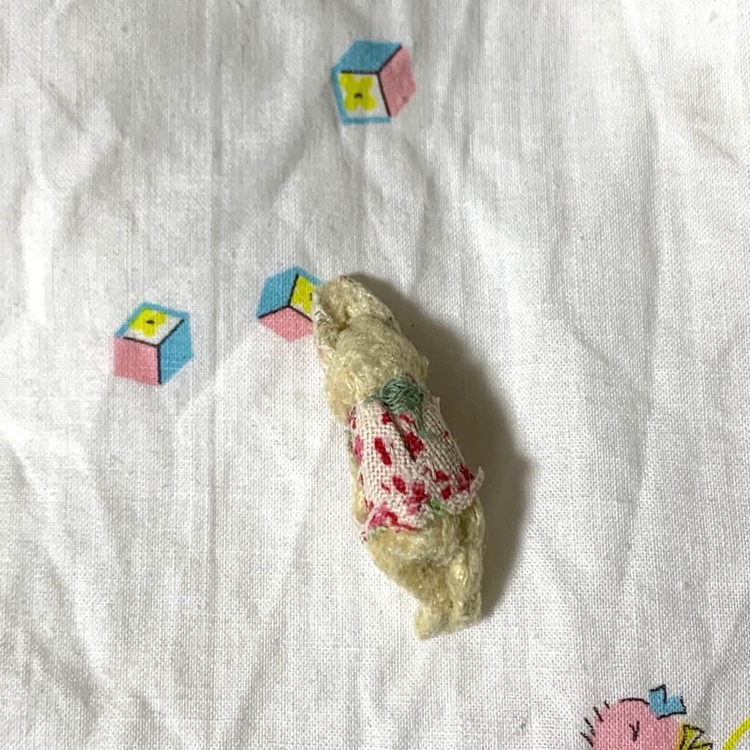 うさぎ　ミニチュアぬいぐるみ