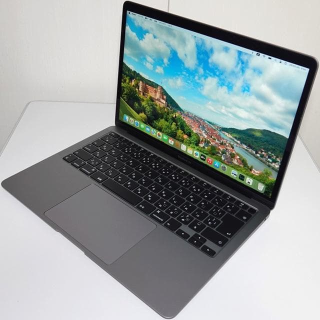 【美品】MacBook Air 2020 i3/8GB/256GB_SPG