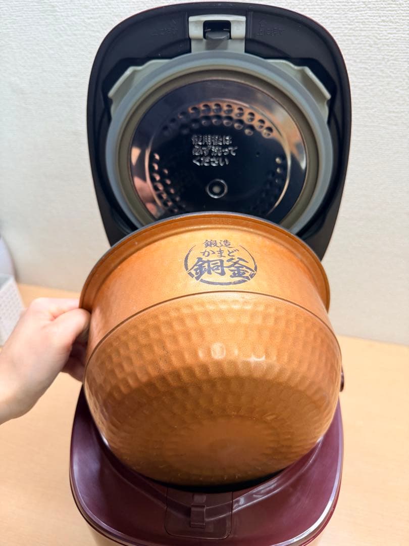 TOSHIBA東芝IHジャー炊飯器RC-10VRK1.0L 5.5合2016年製