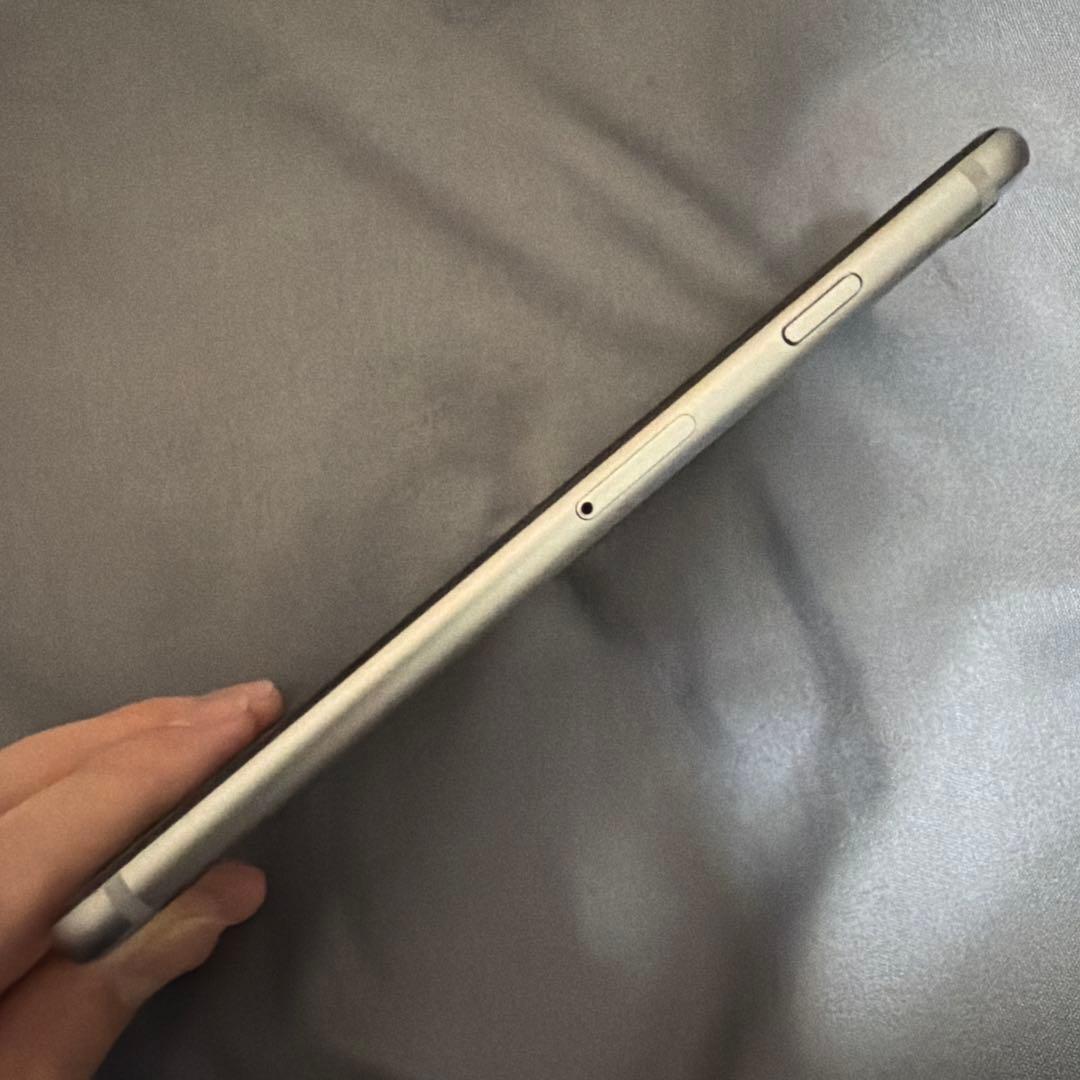 美品 Apple iPhone 6 16GBゴールド 本体 Lh198