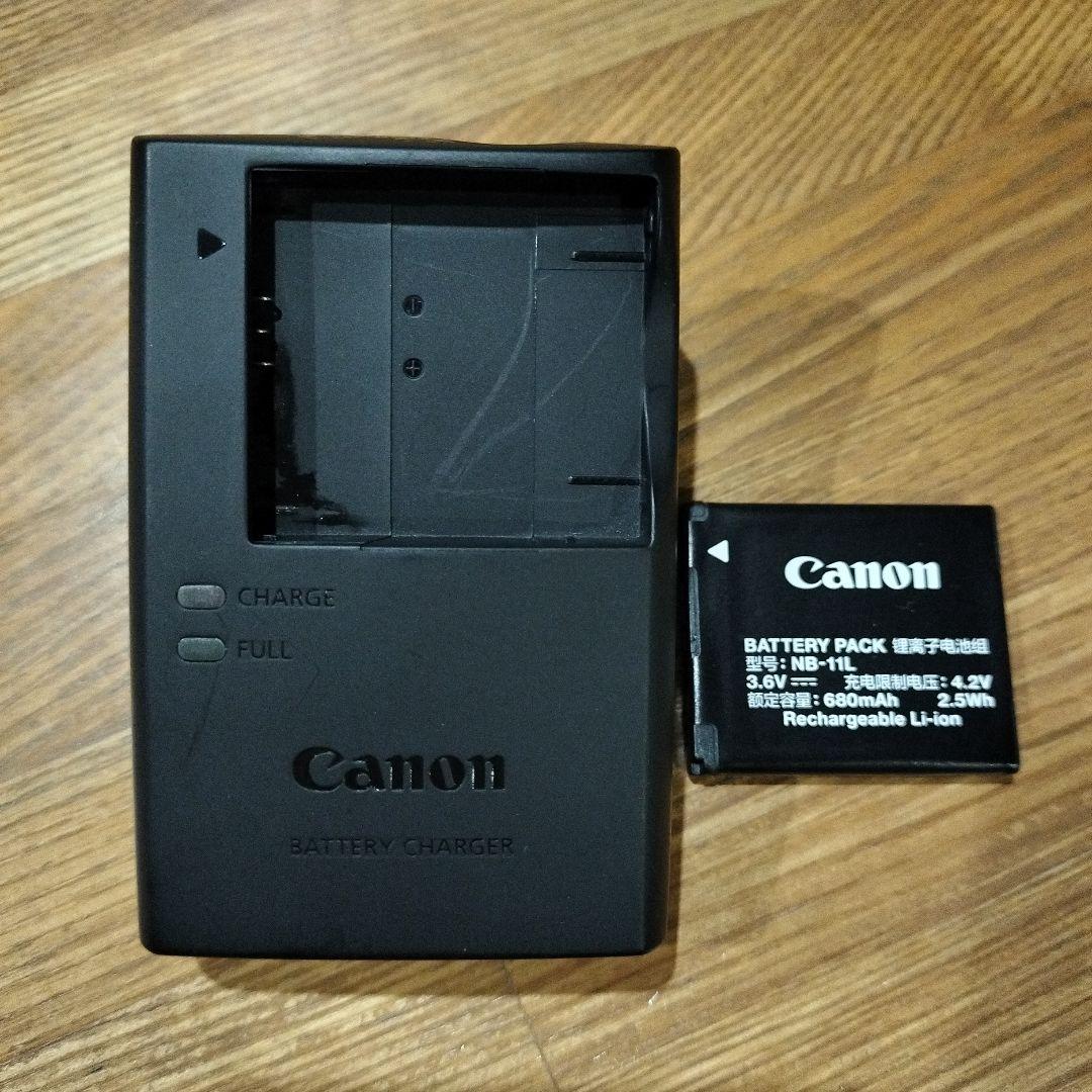 ☆美品・元箱付き☆キャノンCanon IXY 200 レッド、付属品あり